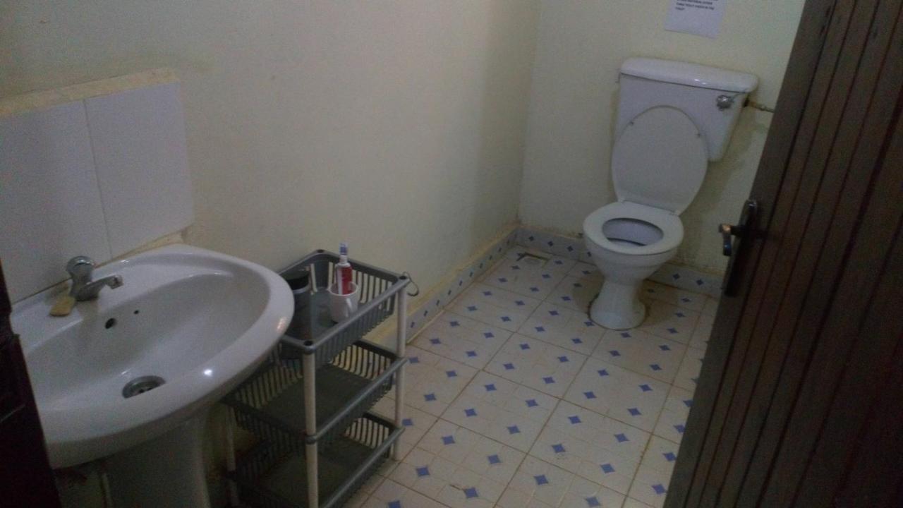 Knowledge For Change House Hotel Fort Portal ภายนอก รูปภาพ